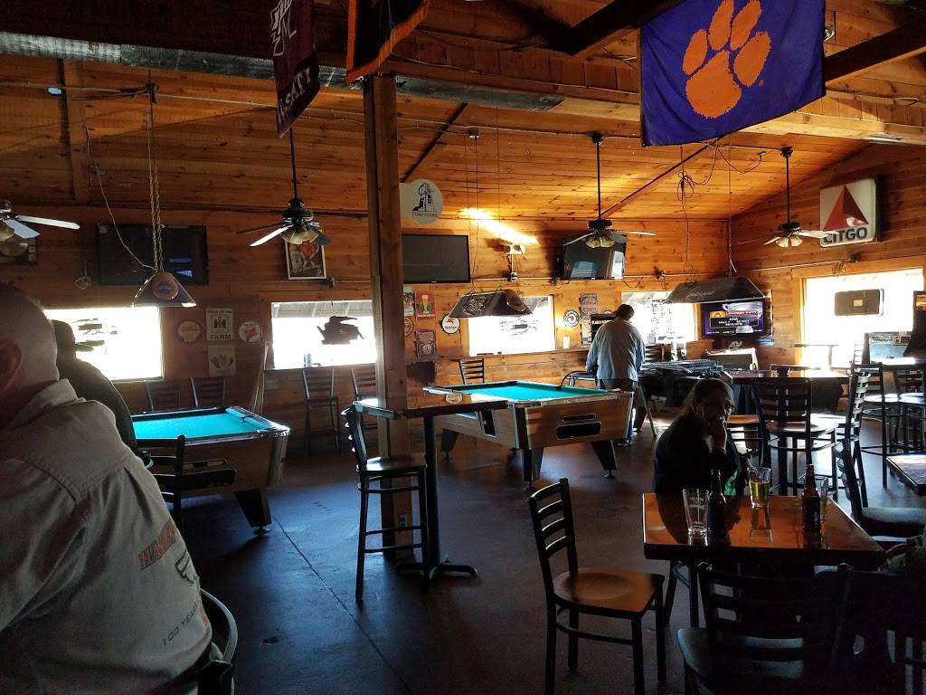 The Pumphouse Grill | restaurant | 2640 Poinsett Hwy, Greenville, SC 29609, USA | 8647350567 OR +1 864-735-0567