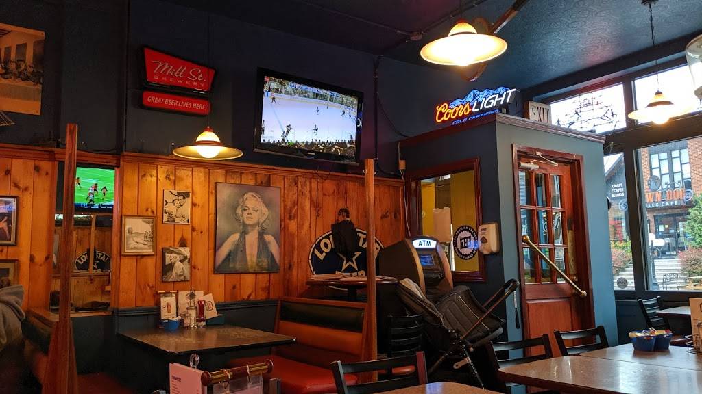 West Town Bar & Grill | restaurant | 214 Locke St S, Hamilton, ON L8P 4B4, Canada | 9055701412 OR +1 905-570-1412