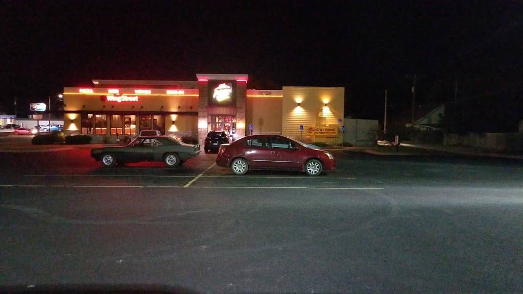 Pizza Hut | meal takeaway | 422 N Summit St, Arkansas City, KS 67005, USA | 6204421900 OR +1 620-442-1900