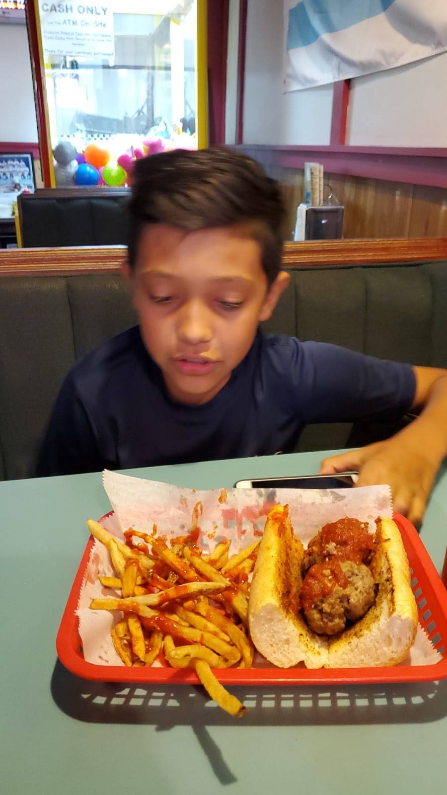 Lindys Chili & Gerties Ice Cream | restaurant | 6544 W Archer Ave, Chicago, IL 60638, USA | 7732291512 OR +1 773-229-1512