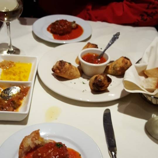 Il Villagio Trattoria Italiana | restaurant | 366 Hempstead Ave, Malverne, NY 11565, USA | 5167926336 OR +1 516-792-6336