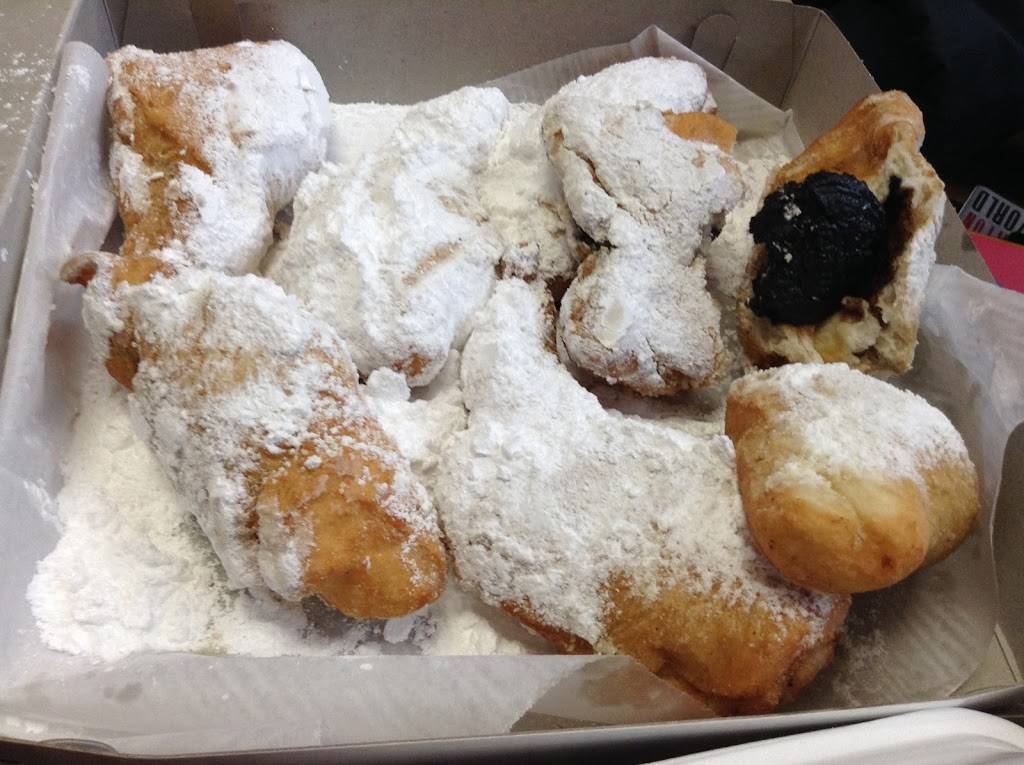 Liquoris Pizza | restaurant | 659 Westfield St, West Springfield, MA 01089, USA | 4137379690 OR +1 413-737-9690