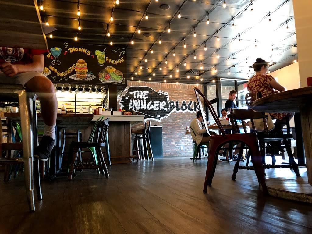 The Hunger Block | restaurant | 11036 Elm St, Omaha, NE 68144, USA | 4025576738 OR +1 402-557-6738