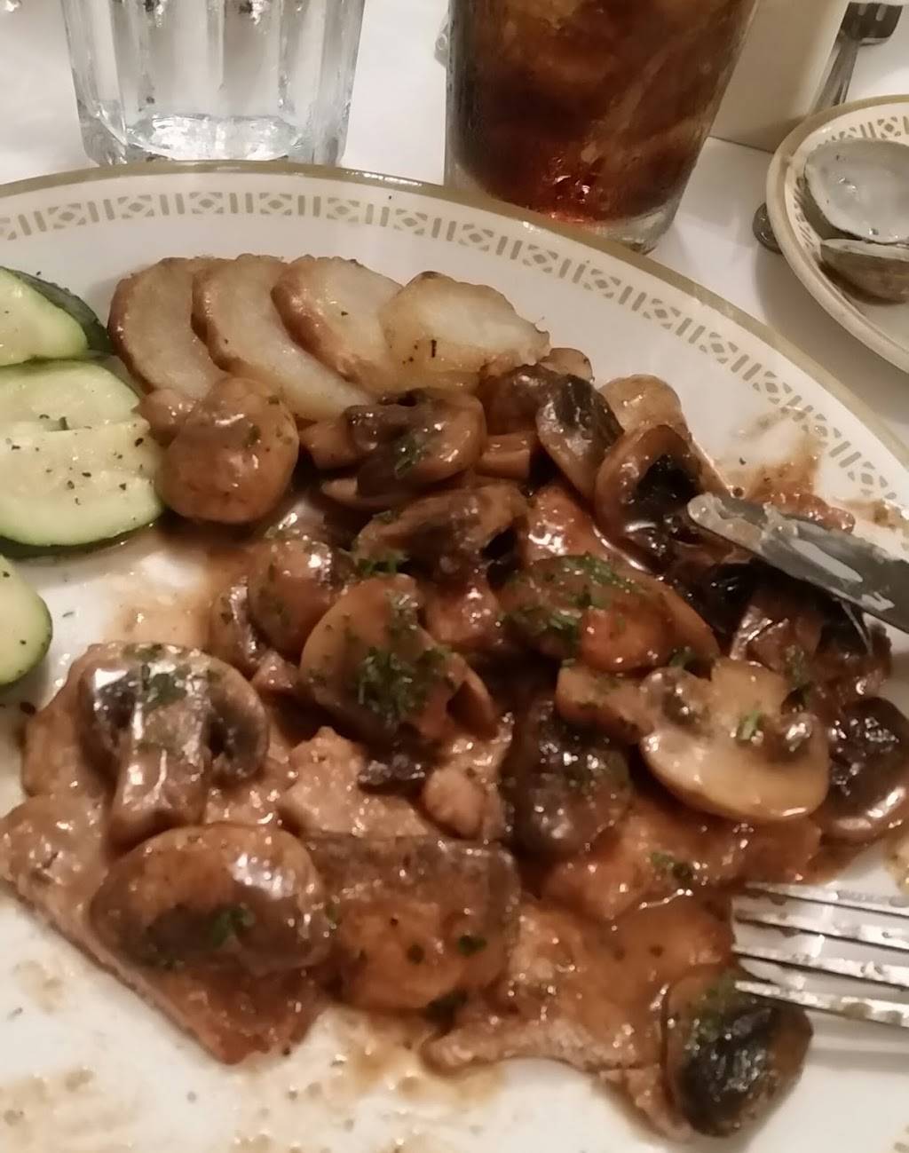 Marcellos | restaurant | 2100 Taraval, San Francisco, CA 94116, USA | 4156651430 OR +1 415-665-1430