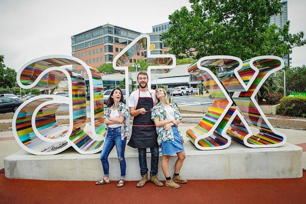 Ooga Booga Waffles | restaurant | 5000 Burnet Rd, Austin, TX 78756, USA | 8177276954 OR +1 817-727-6954