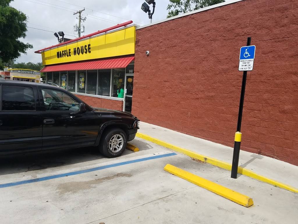 Waffle House | meal takeaway | 1201 Townsgate Ct, Plant City, FL 33563, USA | 8137070190 OR +1 813-707-0190