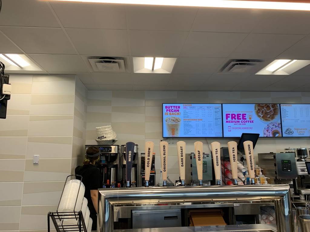 Dunkin | bakery | 138-A Calistoga Rd, Santa Rosa, CA 95409, USA | 7075957100 OR +1 707-595-7100