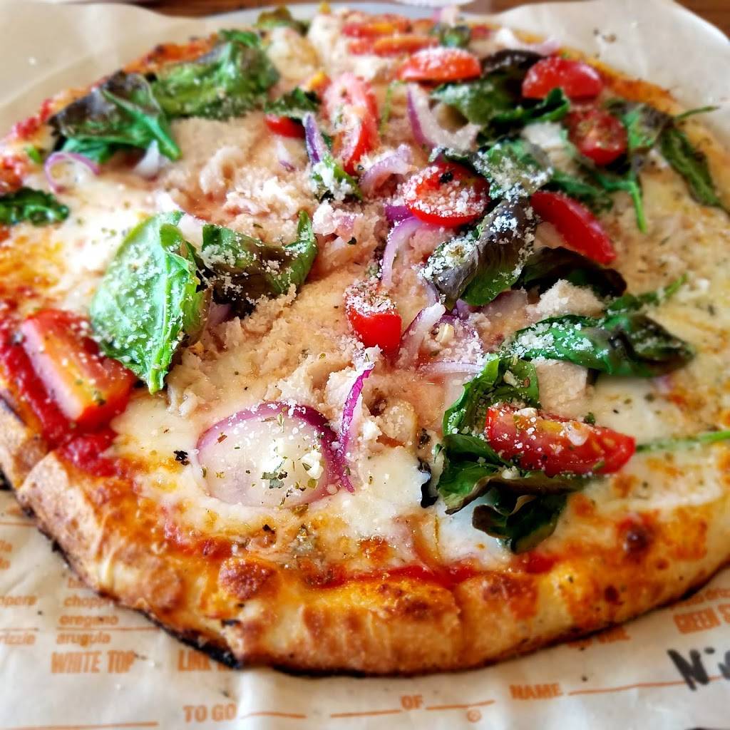 Blaze Pizza | restaurant | 1595 Niagara Falls Blvd #900, Amherst, NY 14226, USA | 7164422366 OR +1 716-442-2366