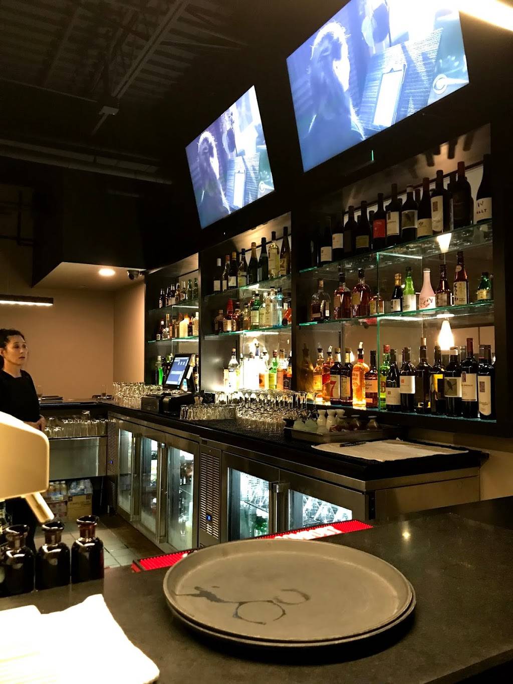 Kuro Bistro | restaurant | 950 N Western Ave Ste 106, Lake Forest, IL 60045, USA | 2247066090 OR +1 224-706-6090