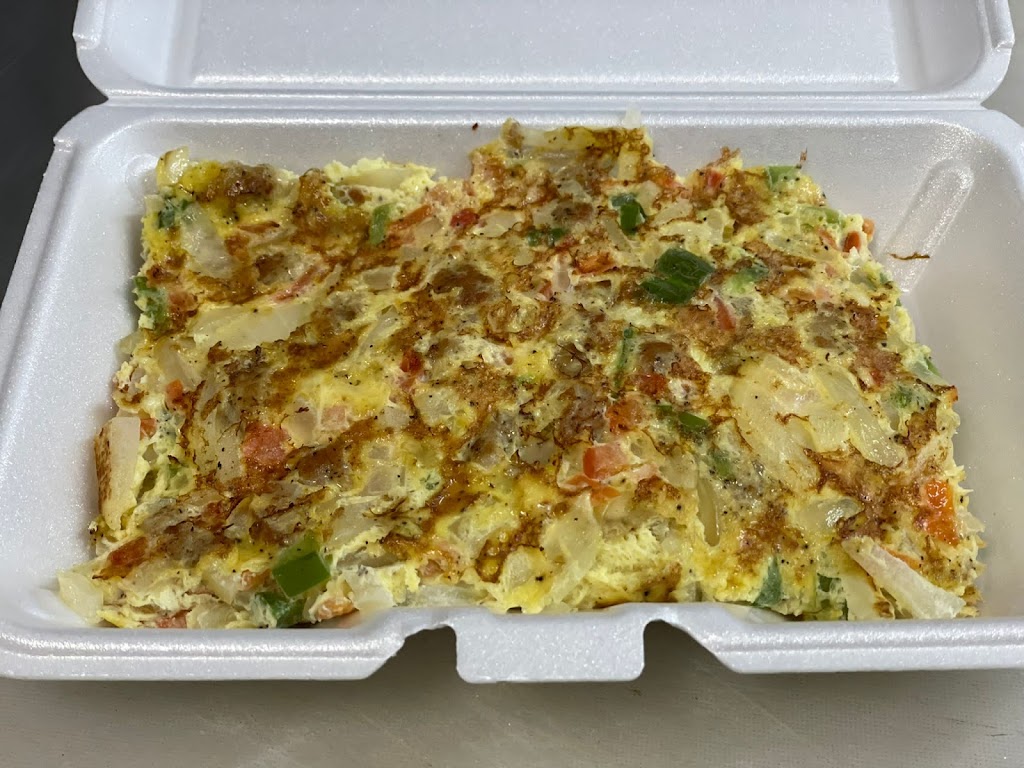 La familia mini market | meal takeaway | 2117 N 63rd St, Philadelphia, PA 19151, USA | 2158771568 OR +1 215-877-1568