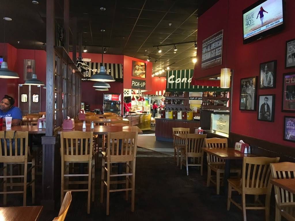 Fuddruckers | restaurant | 15400 N Kendall Dr, Miami, FL 33196, USA | 3053808340 OR +1 305-380-8340