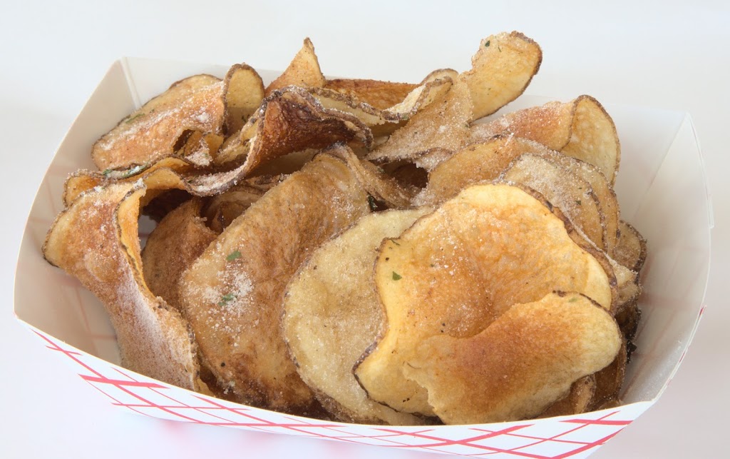 The Little Lunch Box | restaurant | 7100 30th Ave N, St. Petersburg, FL 33710, USA | 7272449484 OR +1 727-244-9484