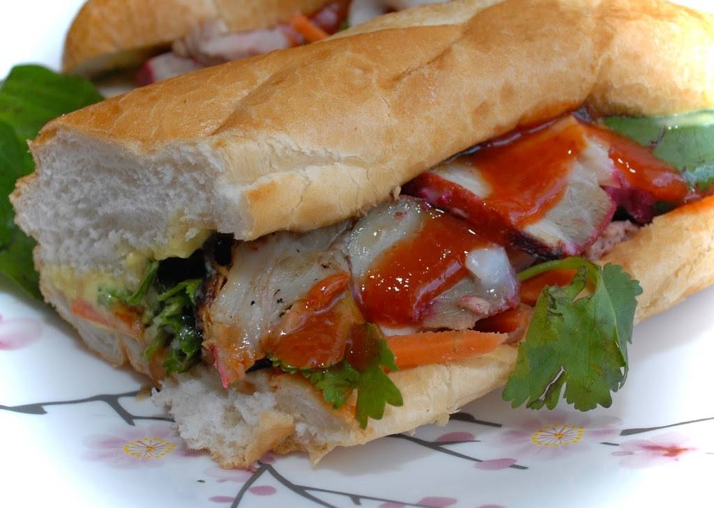 Comptoir Banh Mi - Pho - Restaurant Vietnamien - Traiteur - Sand | cafe | 54 Rue Saint Vincent, Sainte-Agathe-des-Monts, QC J8C 2A6, Canada | 8195075788 OR +1 819-507-5788