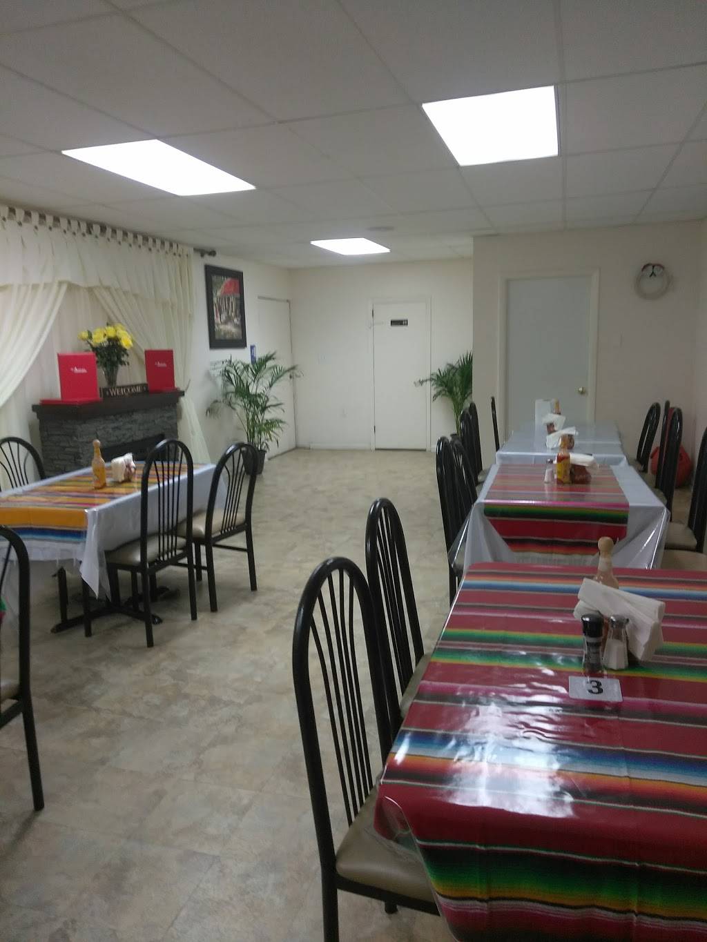 Aqui Es: A Taste Of Mexico | restaurant | 821 Linden St, Bethlehem, PA 18018, USA | 6104194901 OR +1 610-419-4901