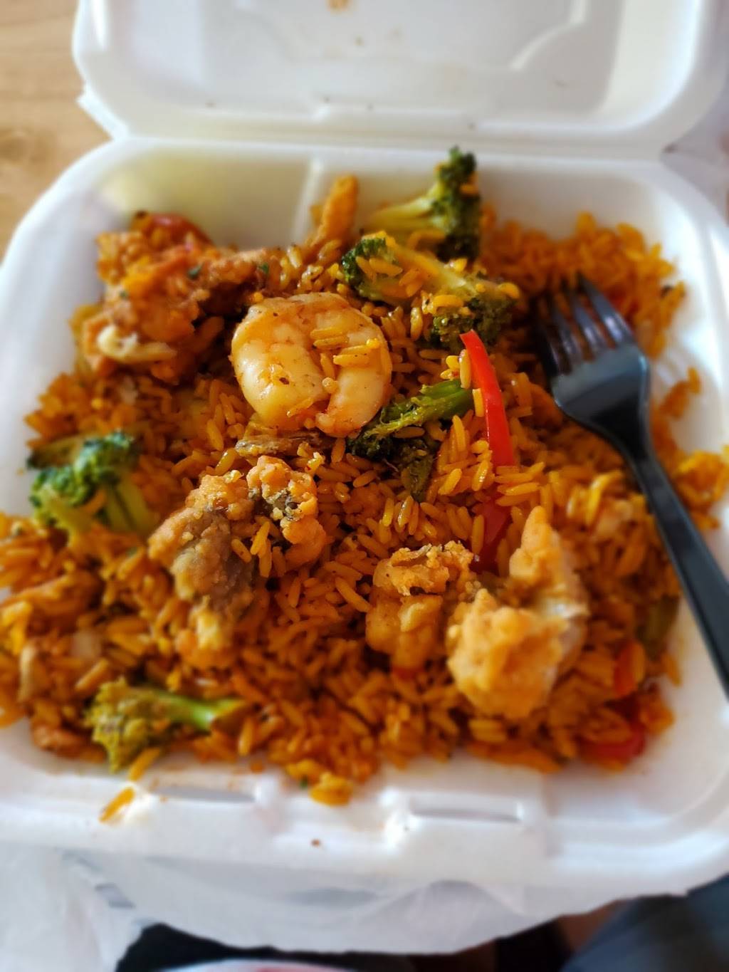 The Stand | restaurant | 1844 W Hunting Park Ave, Philadelphia, PA 19140, USA | 2673542924 OR +1 267-354-2924