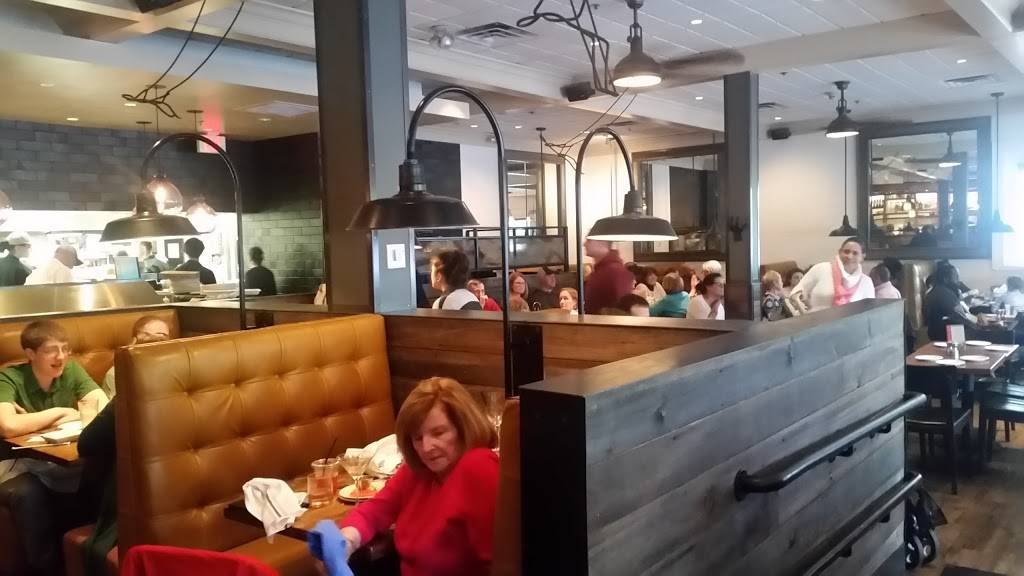 Not Your Average Joes | restaurant | 645 Massachusetts Ave, Arlington, MA 02476, USA | 7816431666 OR +1 781-643-1666