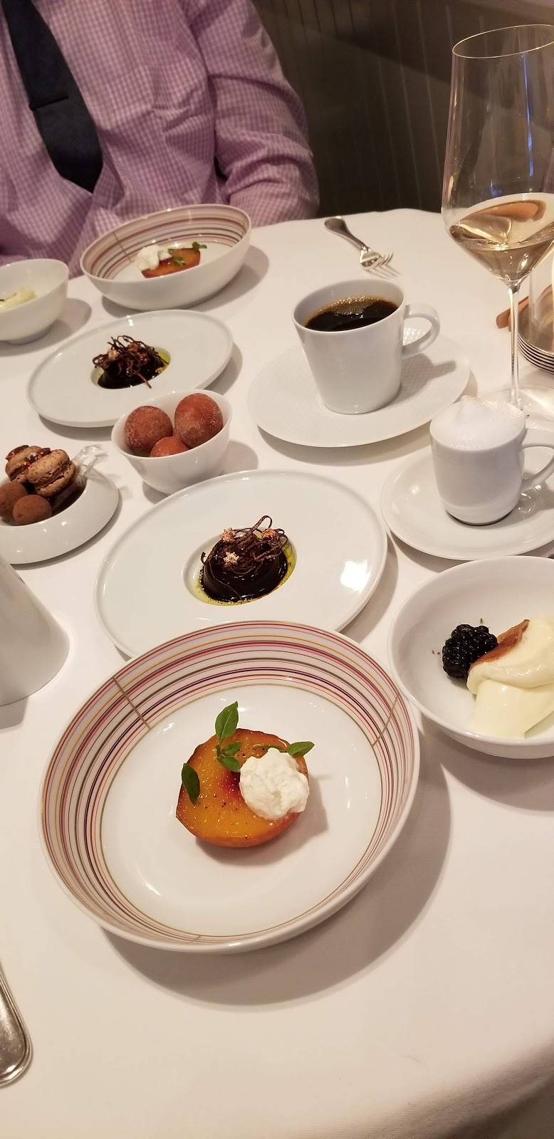 The French Laundry | restaurant | 6640 Washington St, Yountville, CA 94599, USA | 7079442380 OR +1 707-944-2380