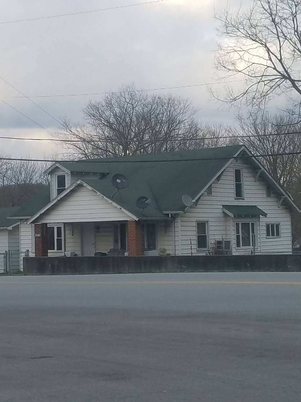 Dairy Queen | restaurant | 12901 Highway 421 N, Milton, KY 40045, USA | 5022685291 OR +1 502-268-5291