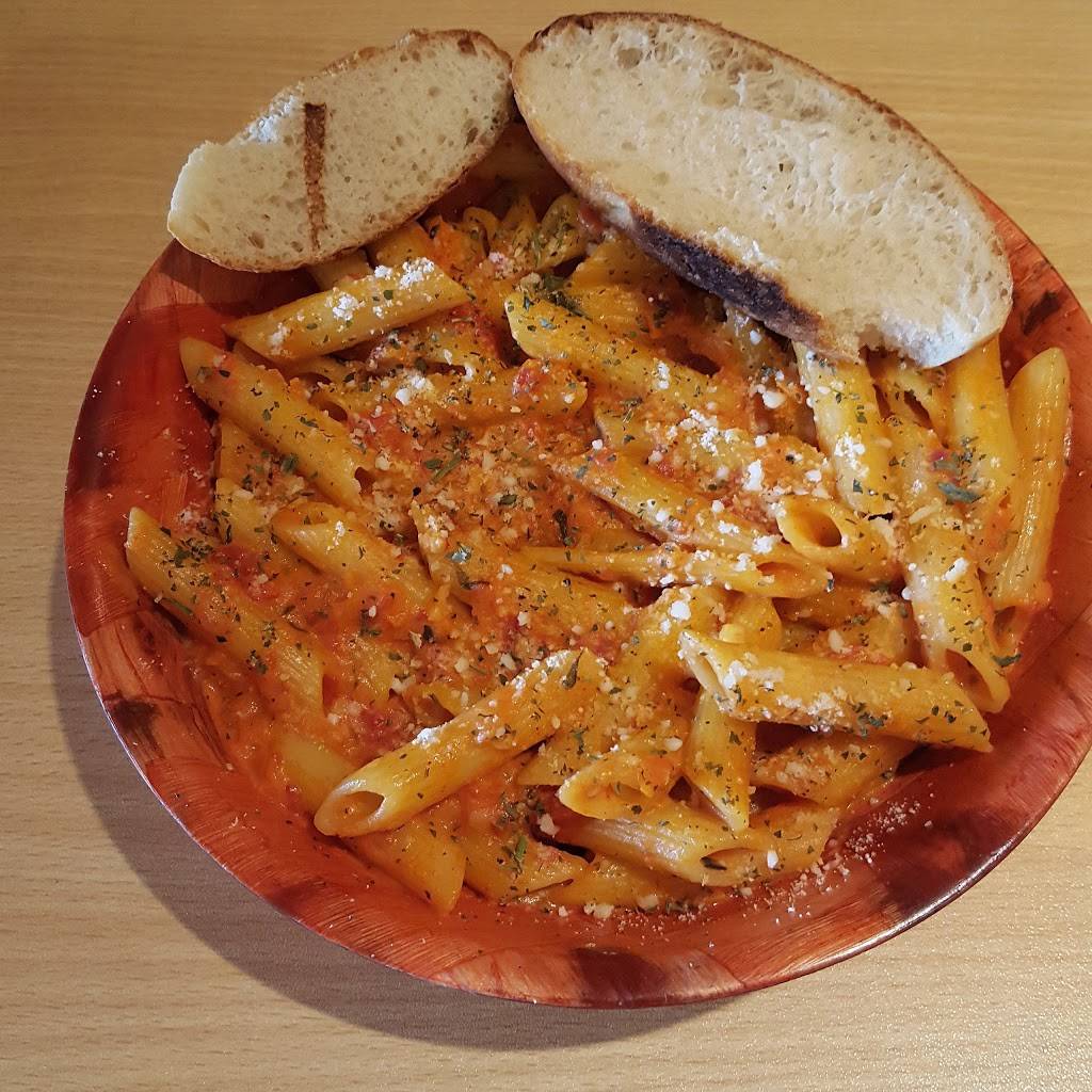 Pizza Mia | restaurant | 3650 US Highway 9W # East, Highland, NY 12528, USA | 8456914545 OR +1 845-691-4545