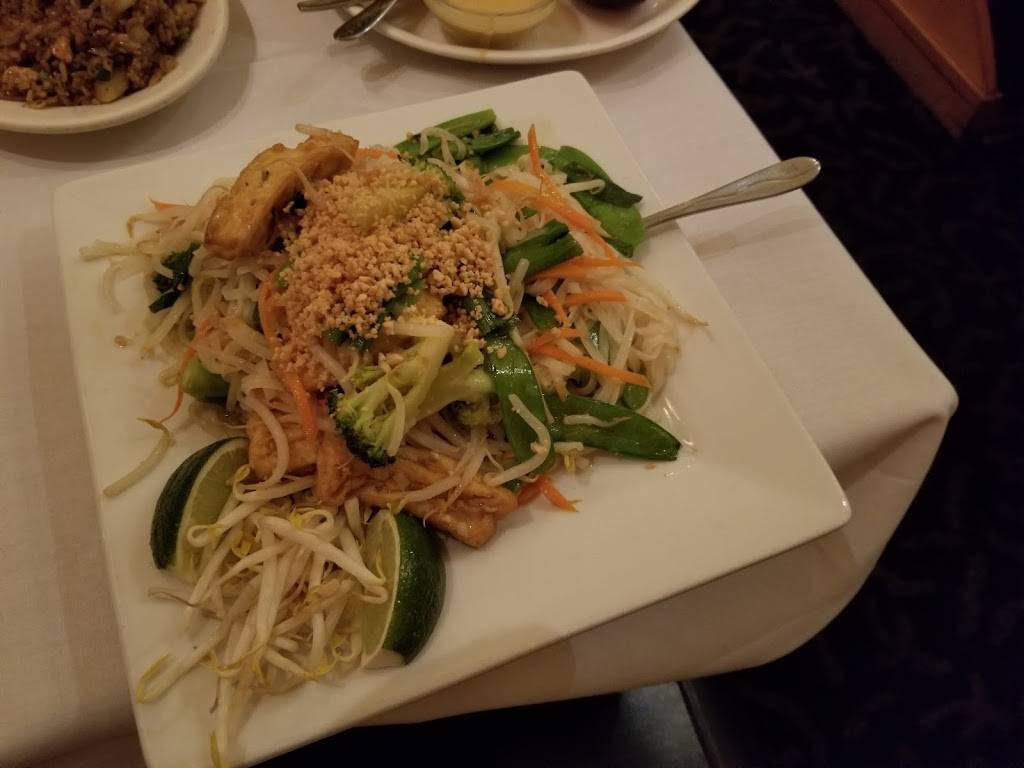 Golden Temple | night club | 1651 Beacon St, Brookline, MA 02445, USA | 6172779722 OR +1 617-277-9722