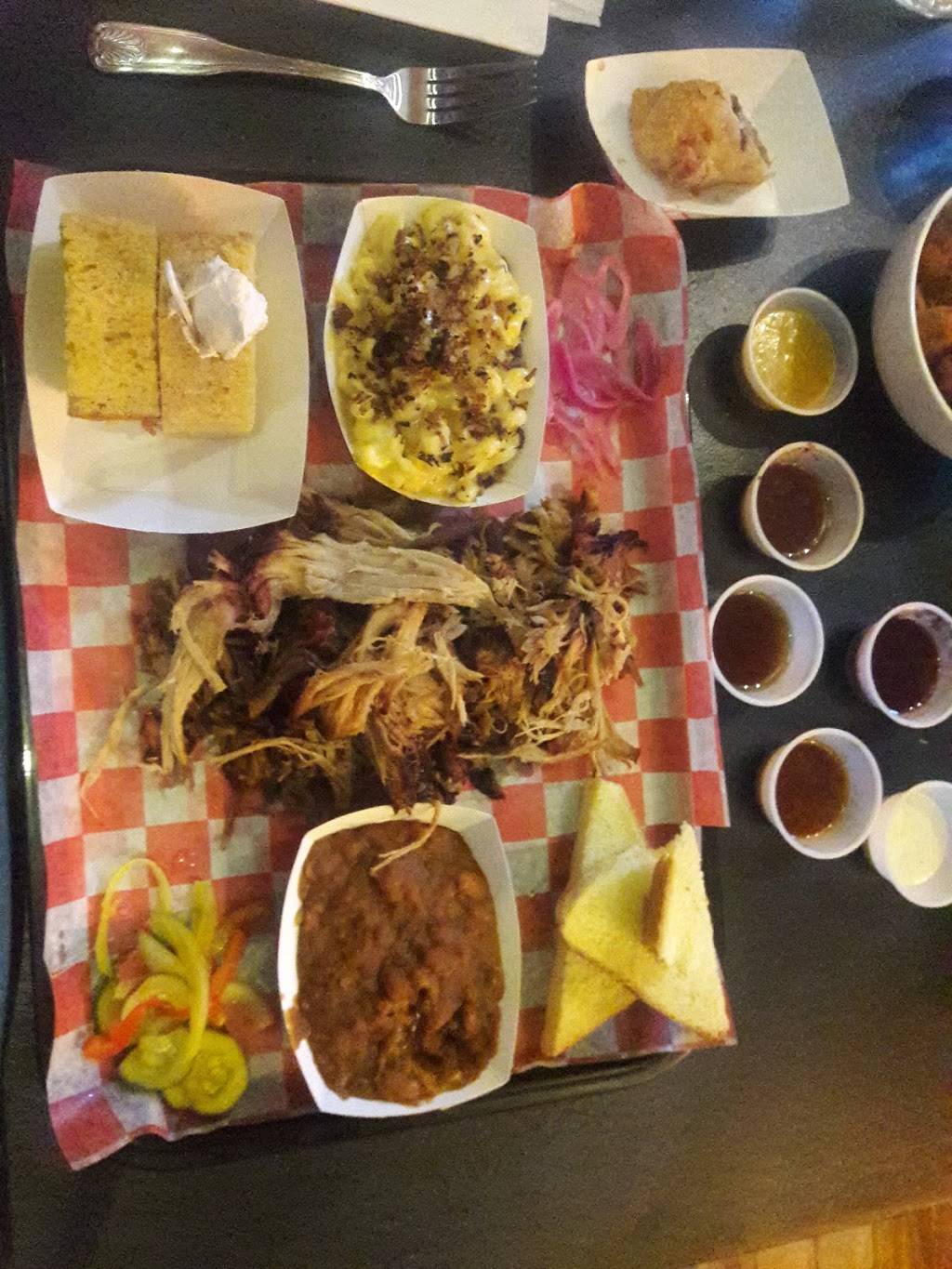 Skinny Hanks Barbeque | restaurant | 45 Lewis St, Lynn, MA 01902, USA | 3394405685 OR +1 339-440-5685