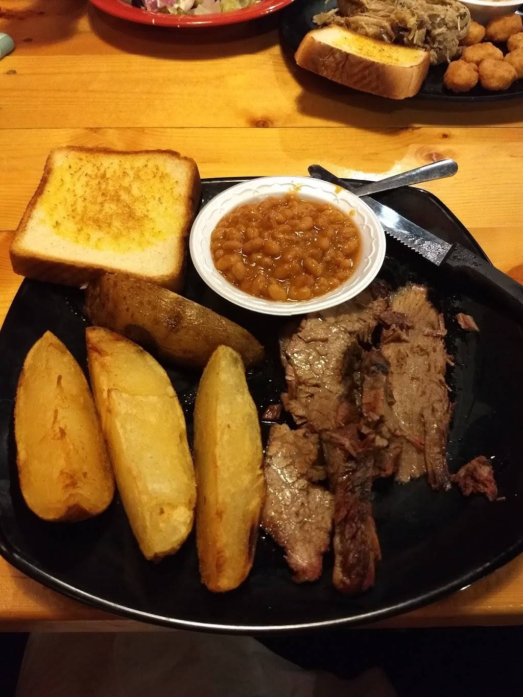 Choo Choo BBQ of Hixson | restaurant | 6410 Hixson Pike, Hixson, TN 37343, USA | 4238439554 OR +1 423-843-9554