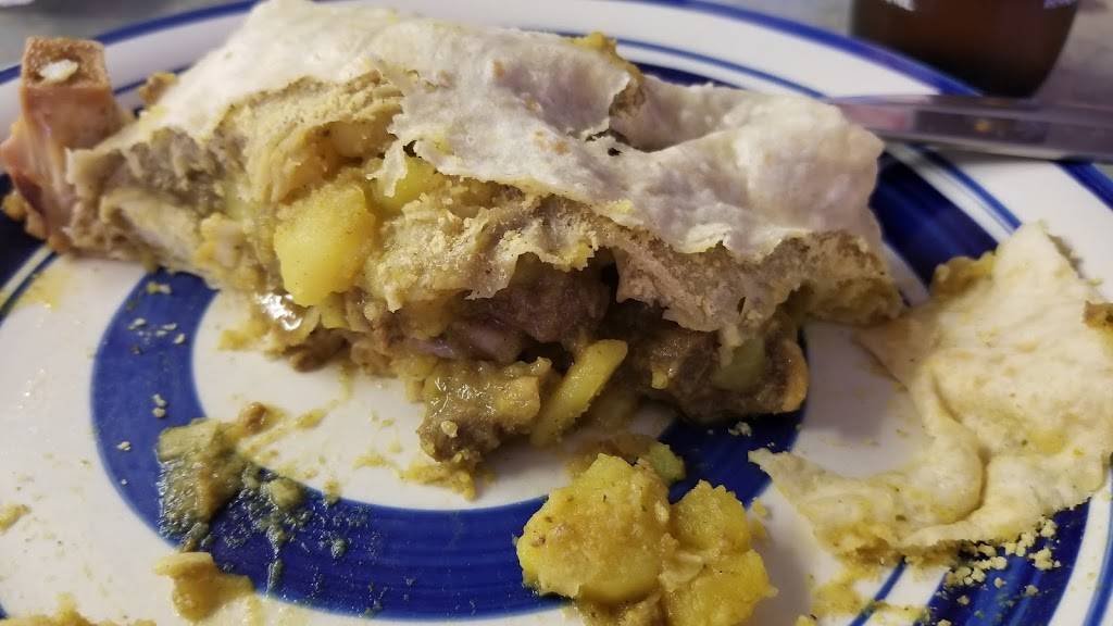 Taras Roti Shop | restaurant | 10006 N 30th St, Tampa, FL 33612, USA | 8138668272 OR +1 813-866-8272