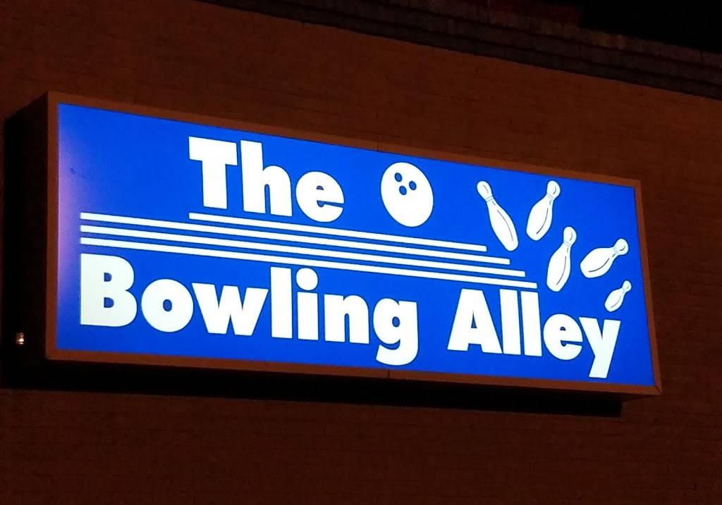 The Bowling Alley | meal takeaway | 2237 Boulevard, Colonial Heights, VA 23834, USA | 8045263862 OR +1 804-526-3862
