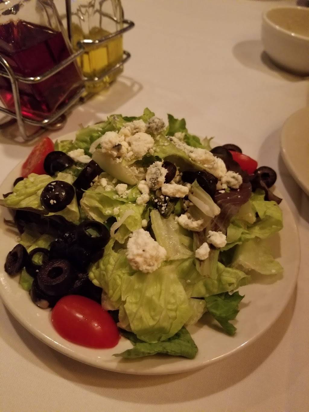 Robertos | restaurant | 103 W Federal St, Youngstown, OH 44503, USA | 3307433000 OR +1 330-743-3000