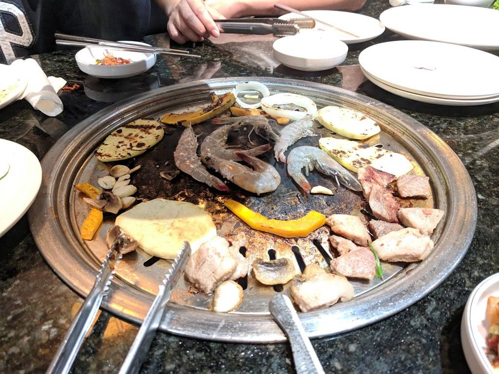 Kung Fu BBQ | restaurant | 510 E John St, Champaign, IL 61820, USA | 2173551888 OR +1 217-355-1888