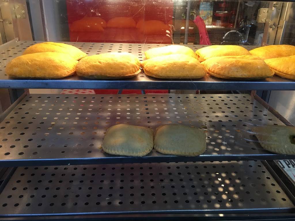 Caribbean Cabana | restaurant | 920 S Harwood St, Dallas, TX 75201, USA | 9727078131 OR +1 972-707-8131