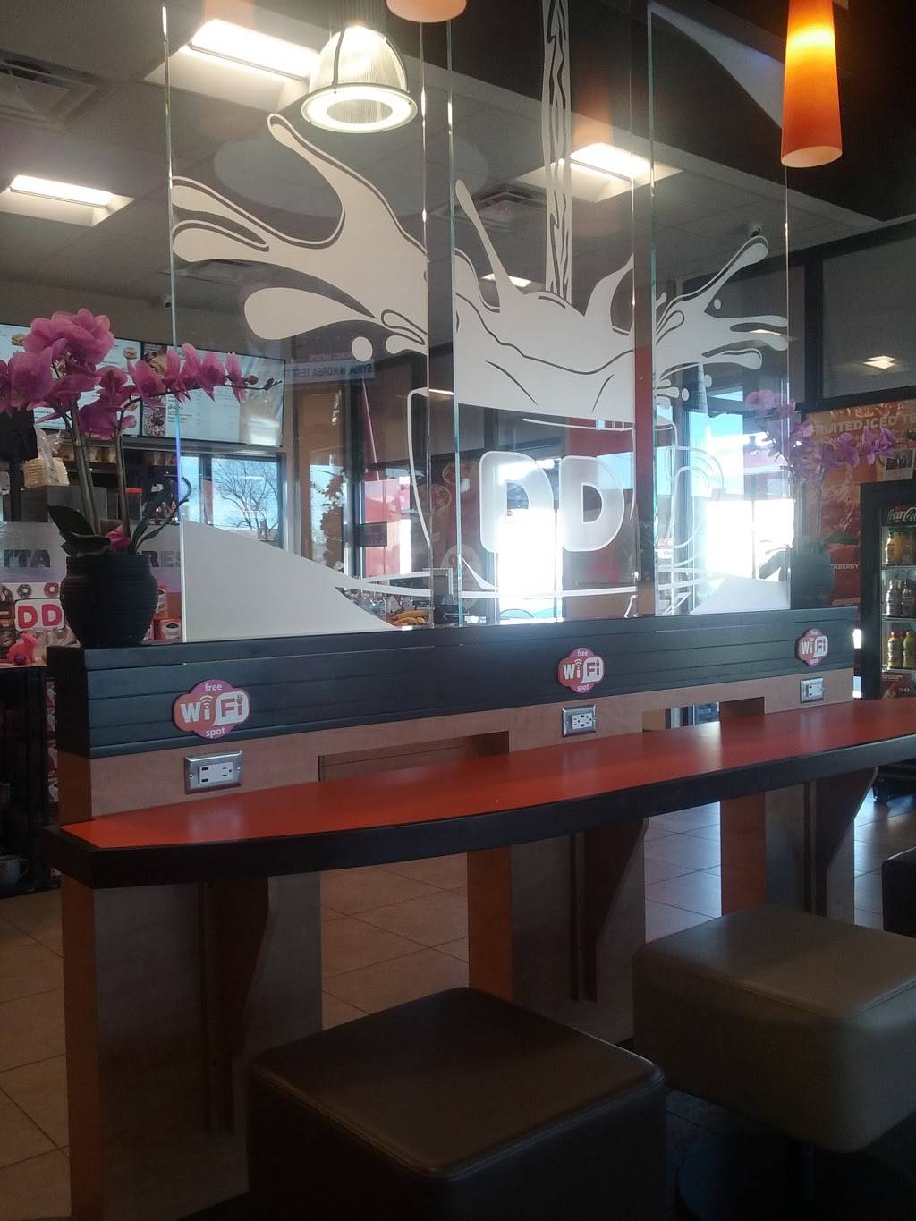 Dunkin Donuts | cafe | 8080 N Milwaukee Ave, Niles, IL 60714, USA | 8478231111 OR +1 847-823-1111