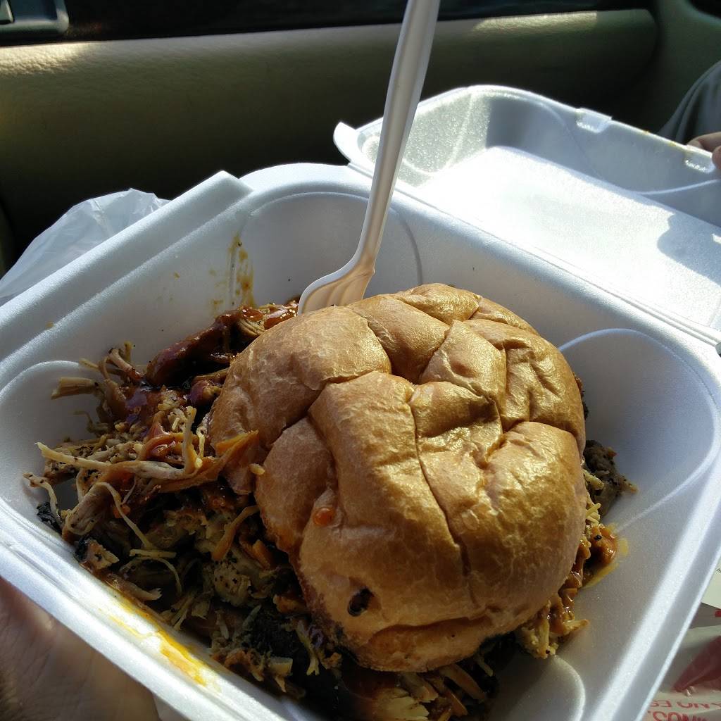 Big Daddys Barbeque | restaurant | 1380 1st St N, Winter Haven, FL 33881, USA | 8632948068 OR +1 863-294-8068