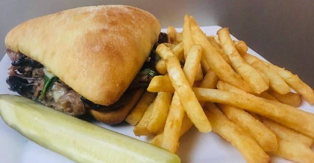 Capitol Restaurant | restaurant | 55 Main St, North Adams, MA 01247, USA | 4136622500 OR +1 413-662-2500