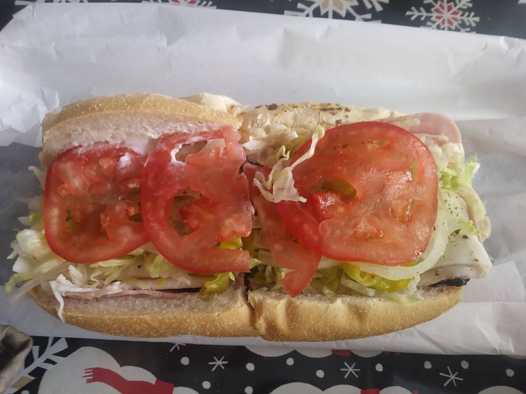 Your Mothers Back Yard | restaurant | 10555 66th St N, Pinellas Park, FL 33782, USA | 7275413250 OR +1 727-541-3250