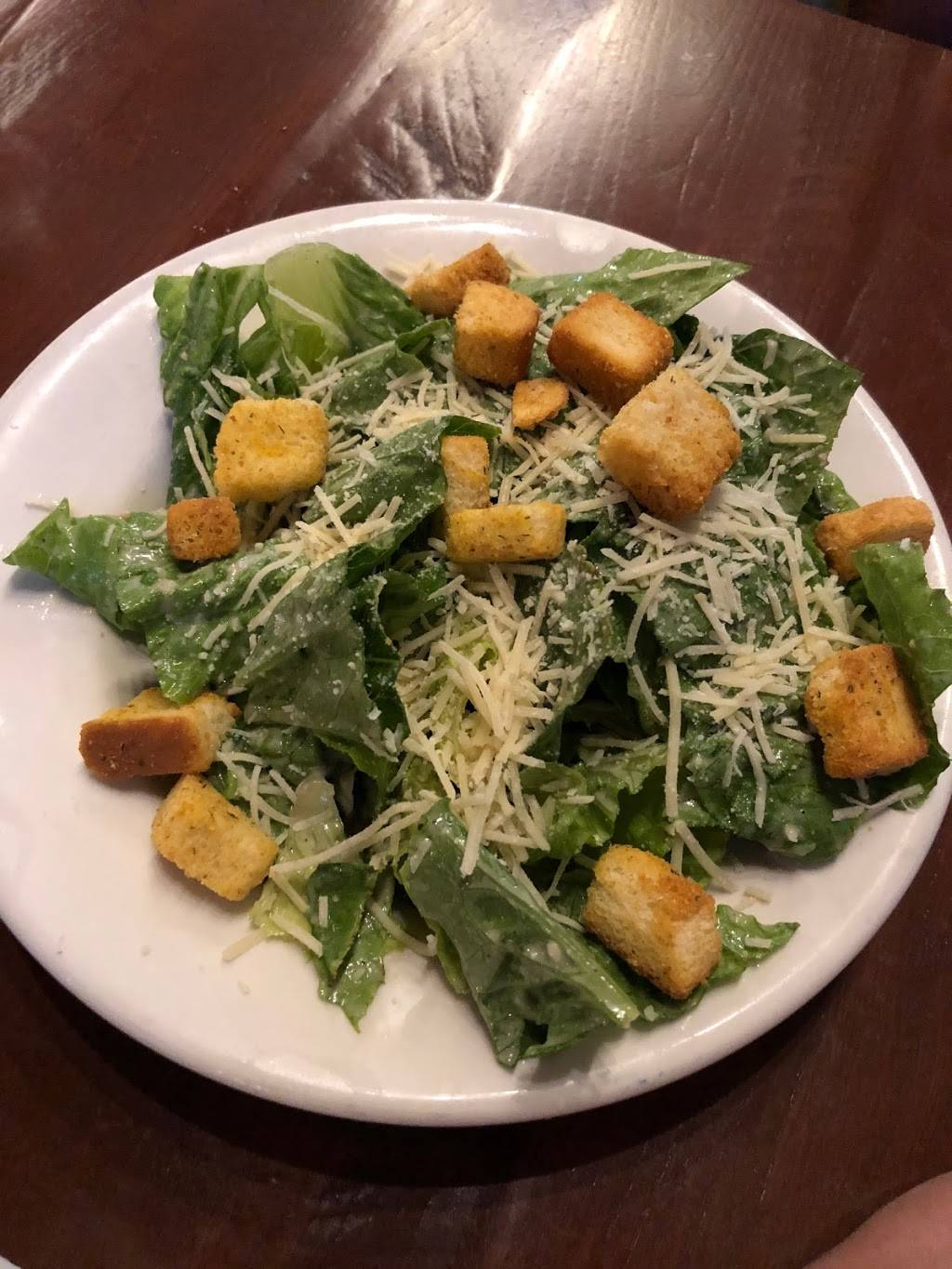 Hobos Tavern | restaurant | 1411 Whitehall Rd, Muskegon, MI 49445, USA | 2317190247 OR +1 231-719-0247