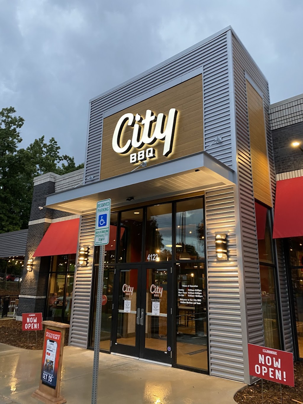 City Barbeque | restaurant | 4122 Lake Boone Trail, Raleigh, NC 27607, USA | 9197392506 OR +1 919-739-2506