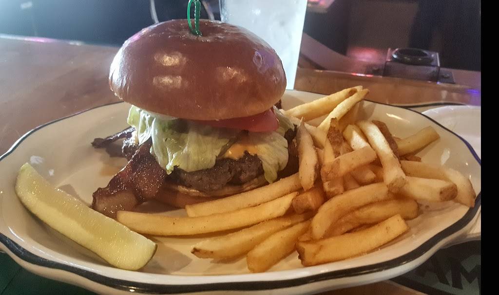 Route 34 Pub & Grub | restaurant | 1201 E Church St, Sandwich, IL 60548, USA | 8157863861 OR +1 815-786-3861