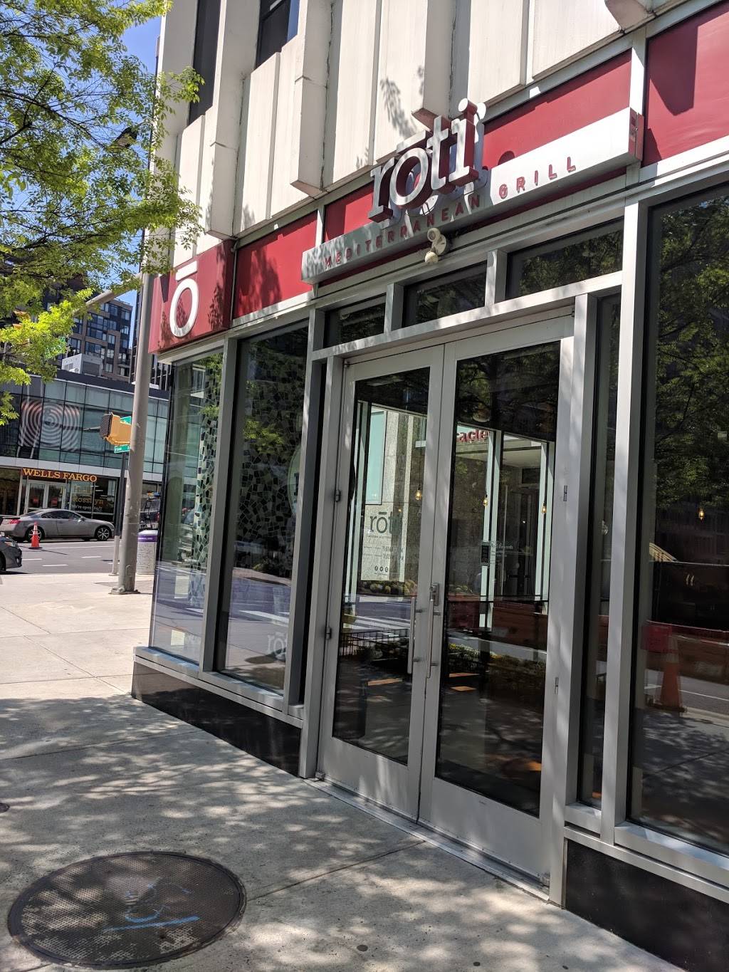 Roti Modern Mediterranean | restaurant | 1501 Wilson Blvd, Arlington, VA 22209, USA | 5712573295 OR +1 571-257-3295