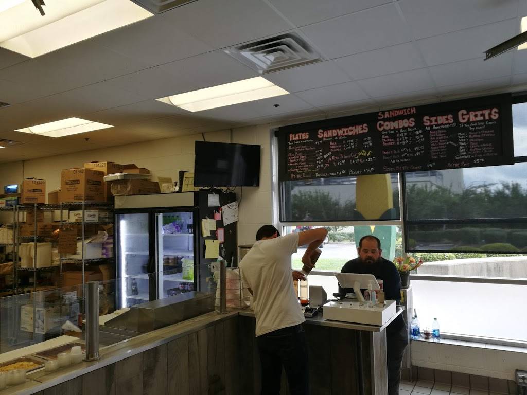 B&C Farmers Market BBQ | restaurant | 900 Rosa L Parks Blvd, Nashville, TN 37208, USA | 6157700032 OR +1 615-770-0032