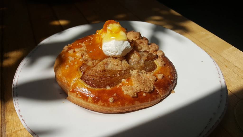 Longbranch Saloon | restaurant | 2512 San Pablo Ave, Berkeley, CA 94702, USA | 5109840518 OR +1 510-984-0518