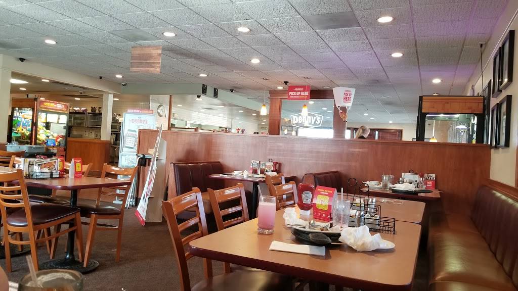 Dennys | restaurant | 9046 Loop Rd E, Lebec, CA 93243, USA | 6612483409 OR +1 661-248-3409