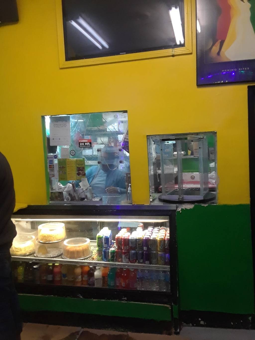 Royal Caribbean Jerk | restaurant | 2134 E 71st St, Chicago, IL 60649, USA | 7733636855 OR +1 773-363-6855