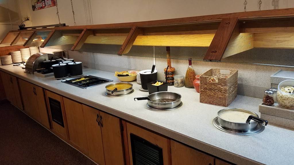 Hosss Steak & Sea House | restaurant | 3604 E Market St, York, PA 17402, USA | 7177574541 OR +1 717-757-4541