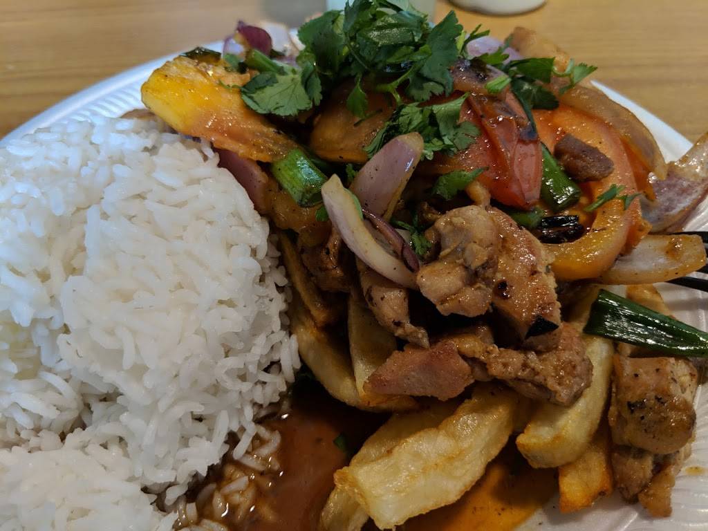 Lolas Chicken | restaurant | 14851 Victory Blvd, Van Nuys, CA 91411, USA | 8189882181 OR +1 818-988-2181