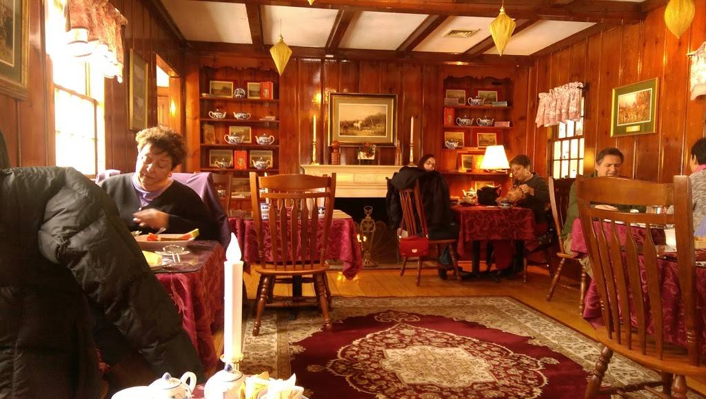 Dunbar House Restaurant & Tea Room | cafe | 1 Water St, Sandwich, MA 02563, USA | 5088332485 OR +1 508-833-2485