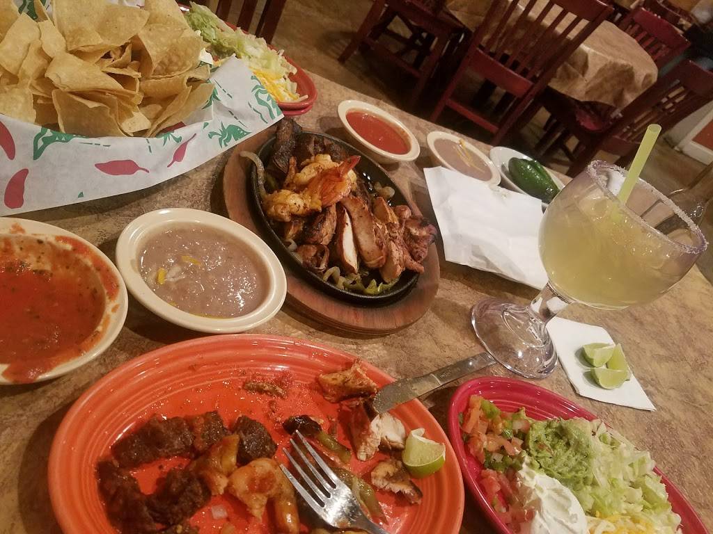 Rio Cantina Mexican grill | restaurant | 400 W St Francis St, Brusly, LA 70719, USA | 2257491818 OR +1 225-749-1818