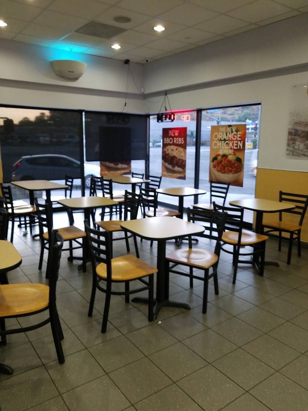 Yoshinoya Sierra & Soledad | restaurant | 27592 Sierra Hwy, Santa Clarita, CA 91351, USA | 6612522695 OR +1 661-252-2695