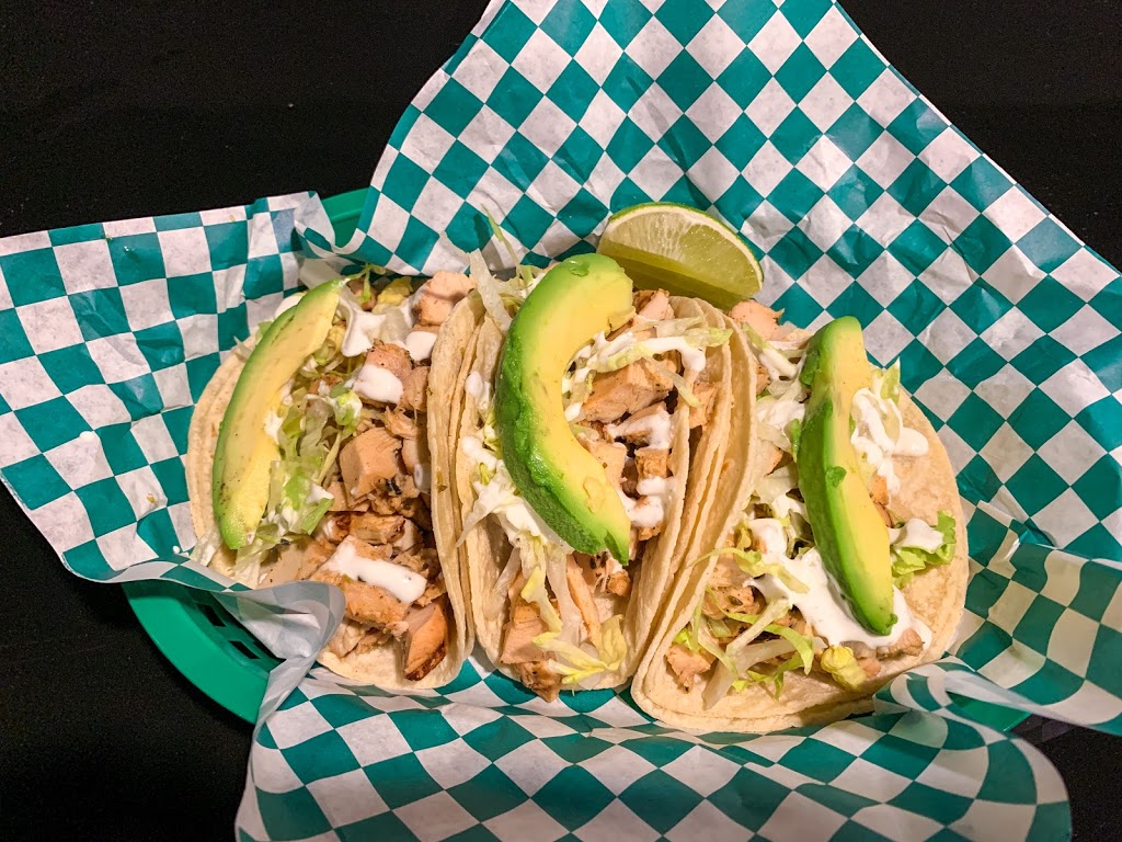 Guac, Tacos & Tequila | restaurant | 1321 W Taylor St, Chicago, IL 60607, USA | 3123744198 OR +1 312-374-4198