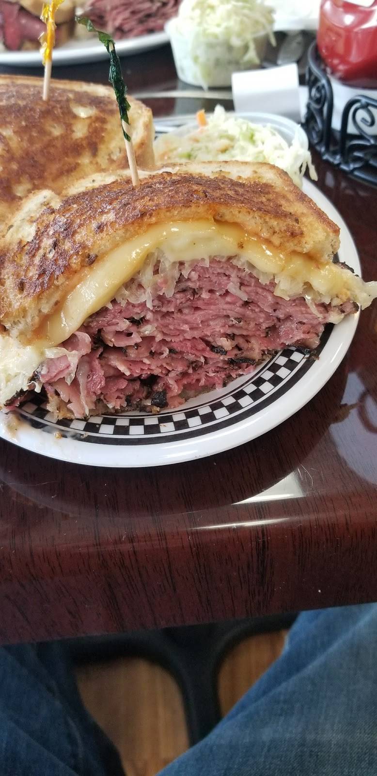 The Essen Room | restaurant | 25 Hooks Ln, Baltimore, MD 21208, USA | 4106537666 OR +1 410-653-7666